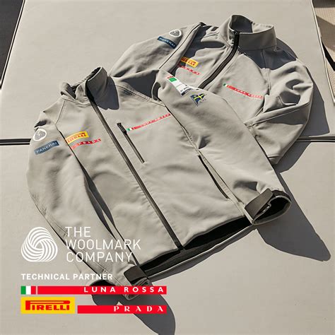 abbigliamento luna rossa prada pirelli|prada pirelli colom.